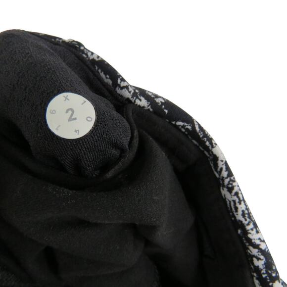 Lululemon Fresh Tracks Tight Black & White Waistband Full Length Leggings Size 2 - Picture 10 of 10